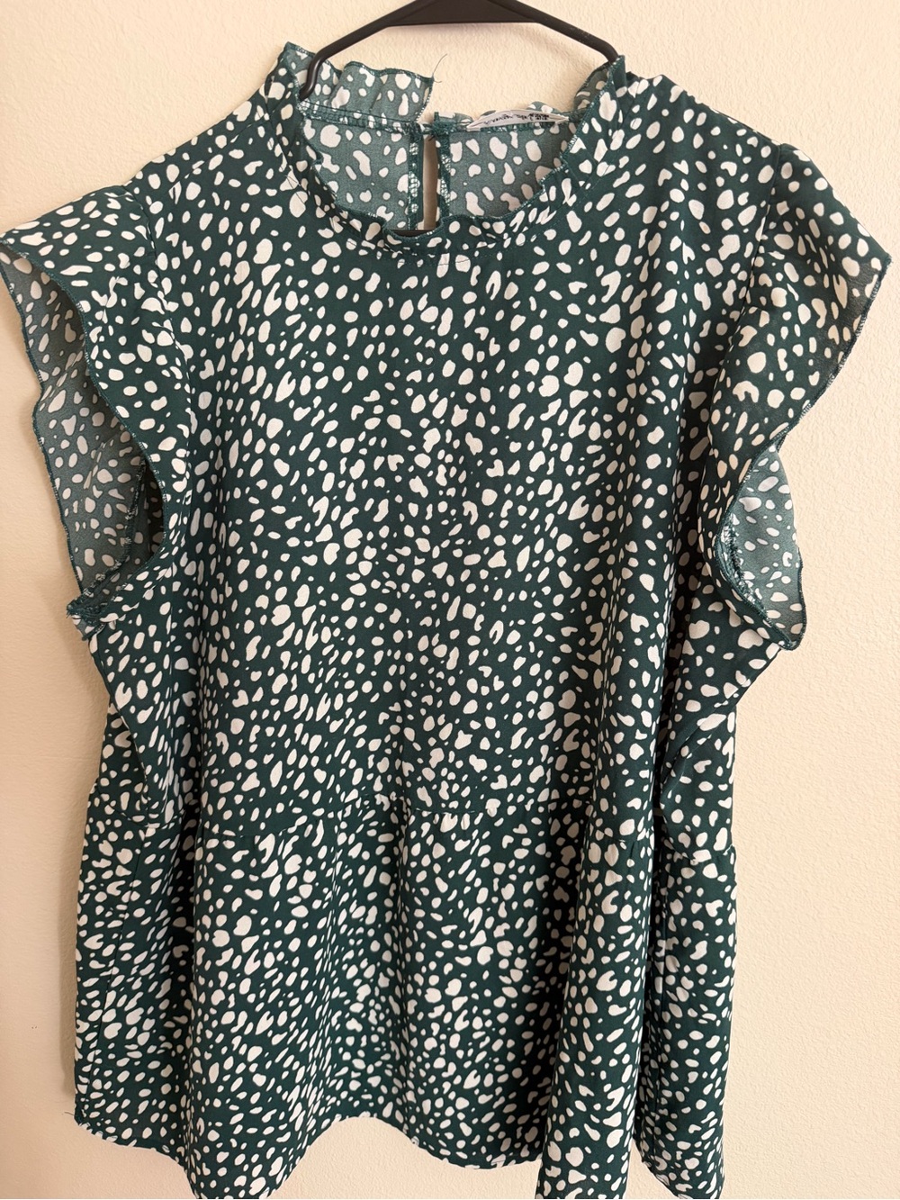 Women’s Green Spot Ruffle Sleeve Blouse